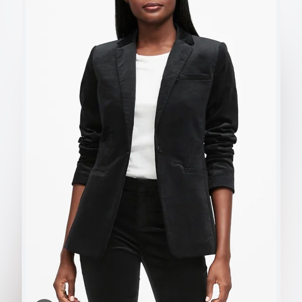 NWT - Banana Republic Long and Lean Velvet Blazer